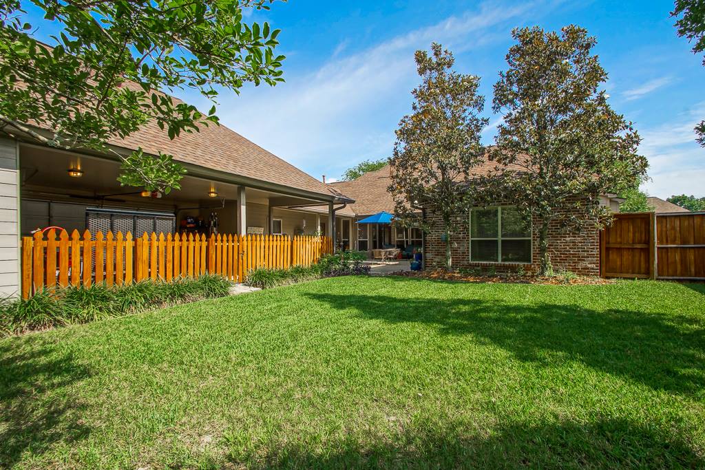 37309 S Lakeshore Ave, Prairieville, LA 70769