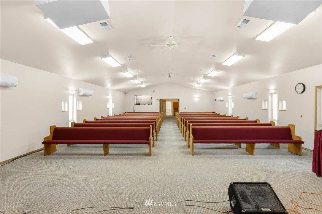 8704 3rd Avenue SE, Everett, WA 98208