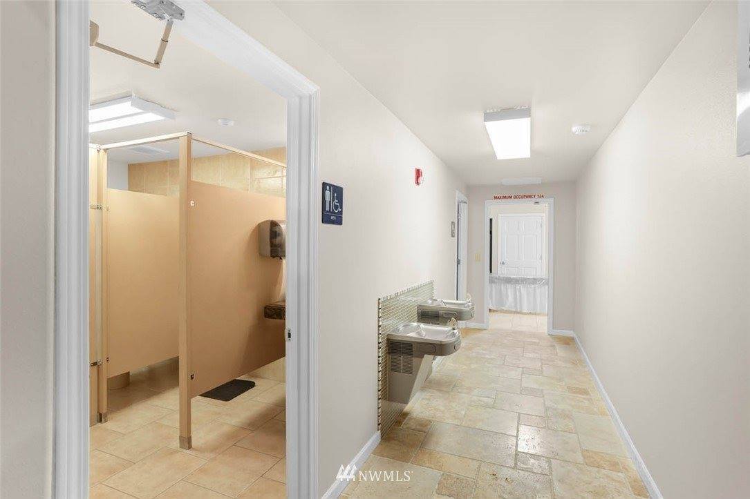 8704 3rd Avenue SE, Everett, WA 98208