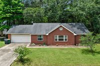 3225 Riverbend Rd, Moss Point, MS 39562