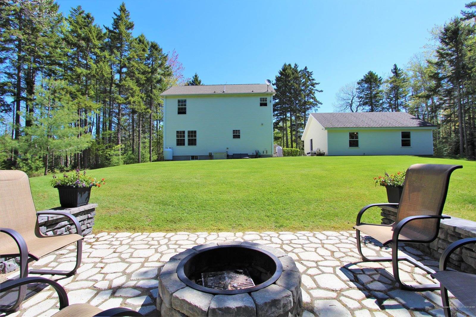 199 Walker Road, Lamoine, ME 04605