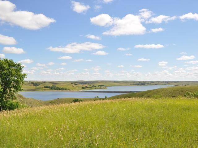 401 Beaver Bay Trail, Linton, ND 58552