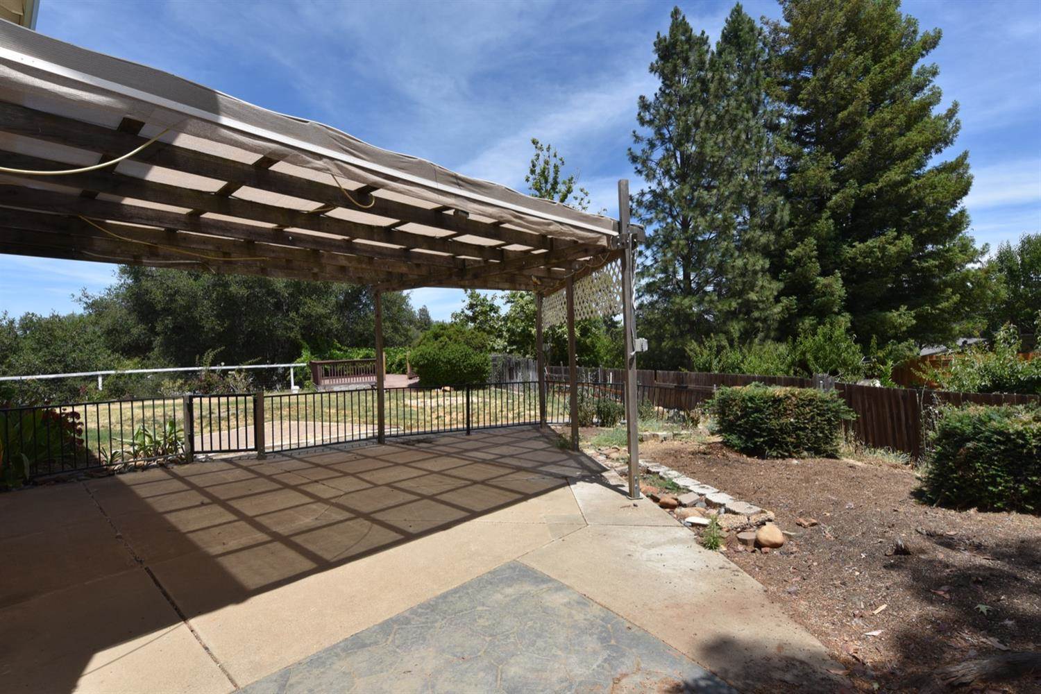 2601 Bass Lake Road, Cameron Park, CA 95682