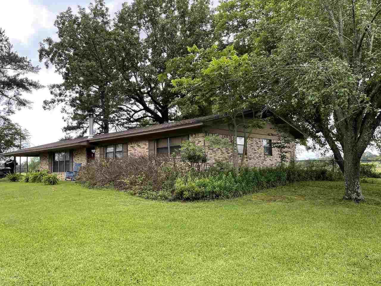 6240 FM 44 E, Simms, TX 75574