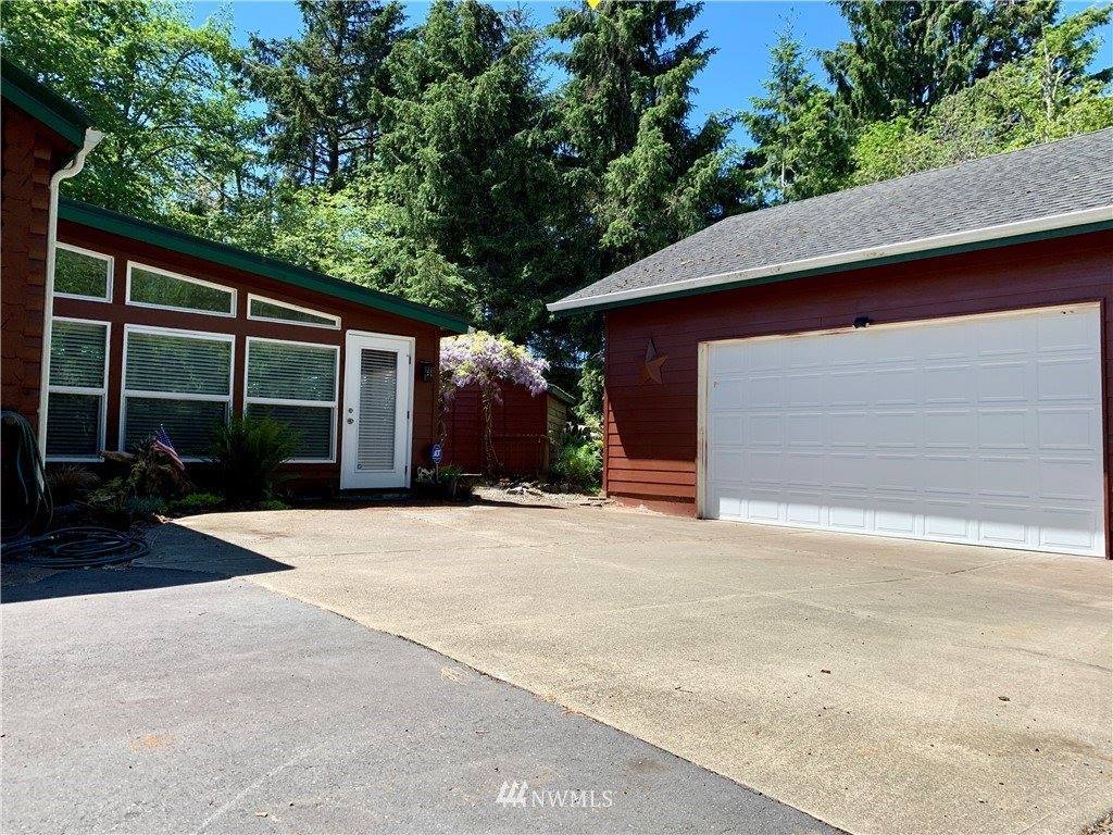 509 Duck Lake Drive NE, Ocean Shores, WA 98569