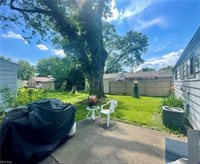 165 Aylesboro Avenue, Boardman, OH 44512