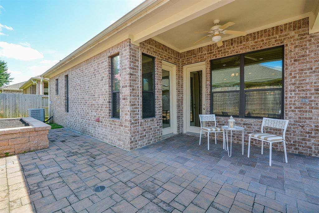 16218 Jordyn Lake Drive, Tomball, TX 77377