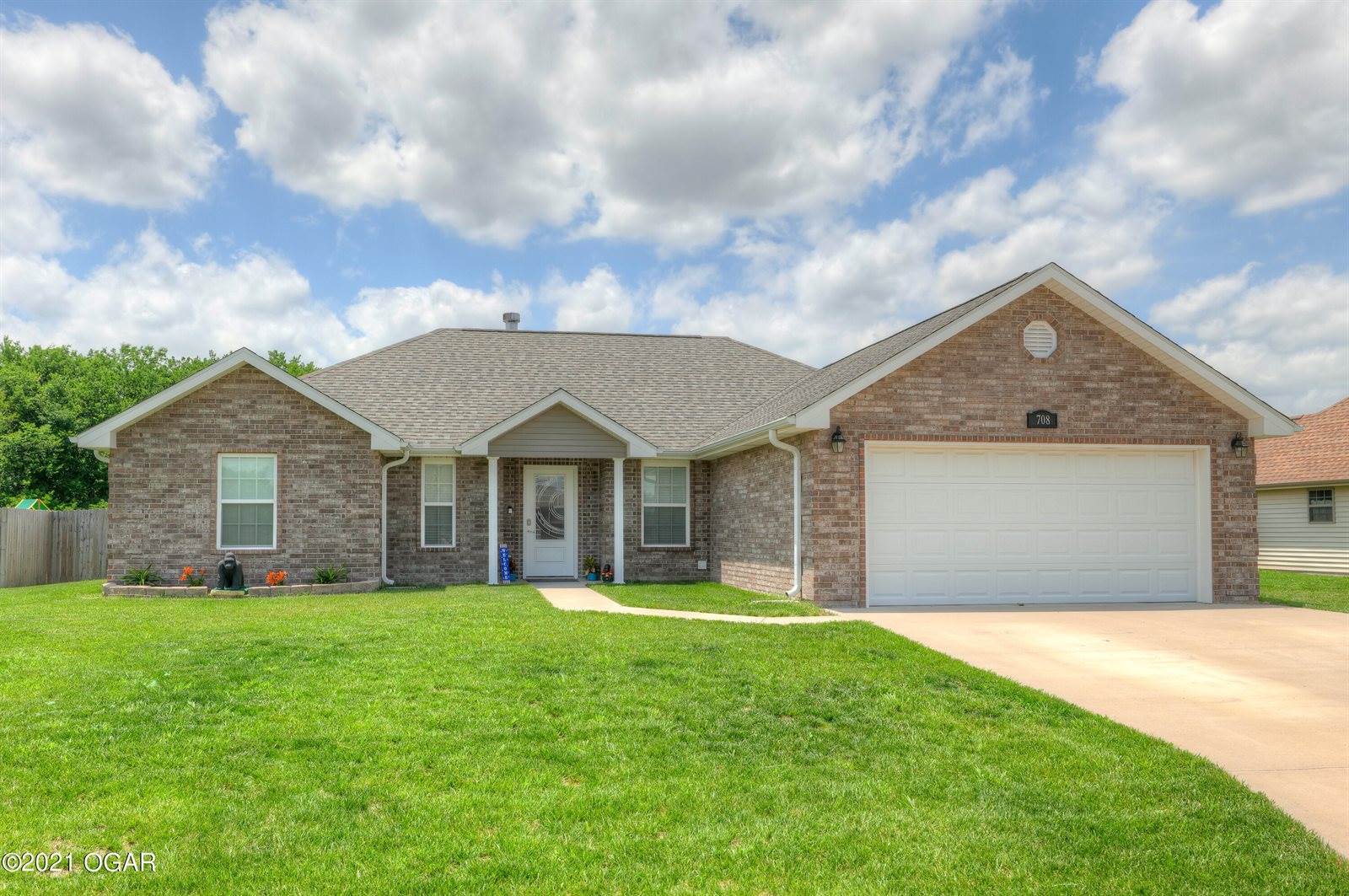 708 Elliott Drive, Carl Junction, MO 64834