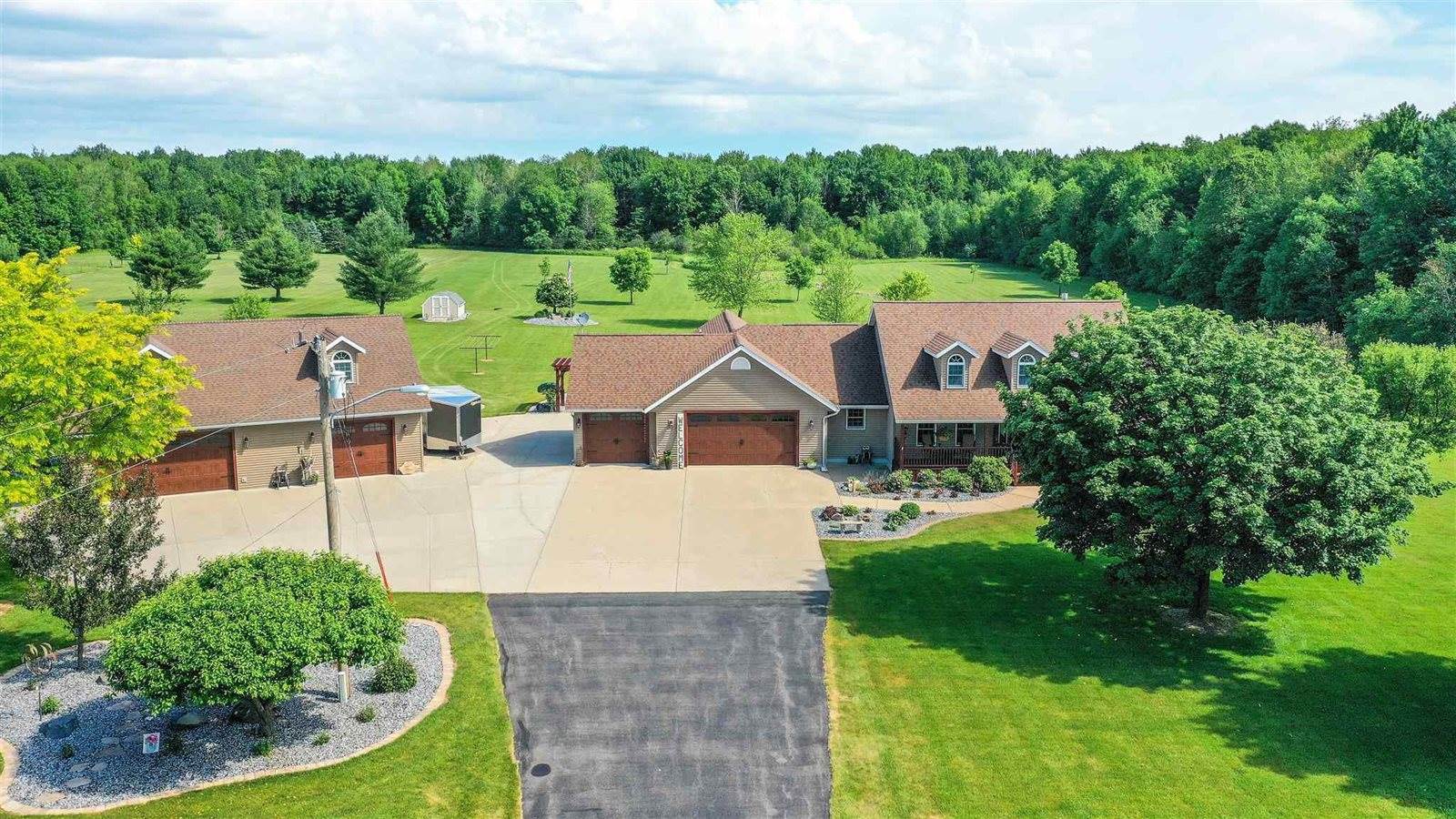 8268 Heggelund Lane, Marshfield, WI 54449