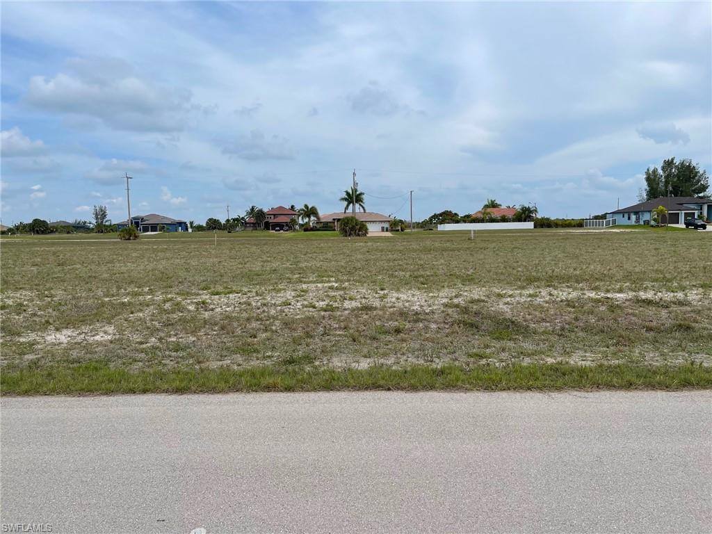 3506 NW 45th Place, Cape Coral, FL 33993