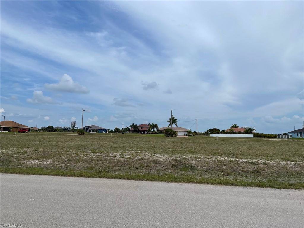 3506 NW 45th Place, Cape Coral, FL 33993