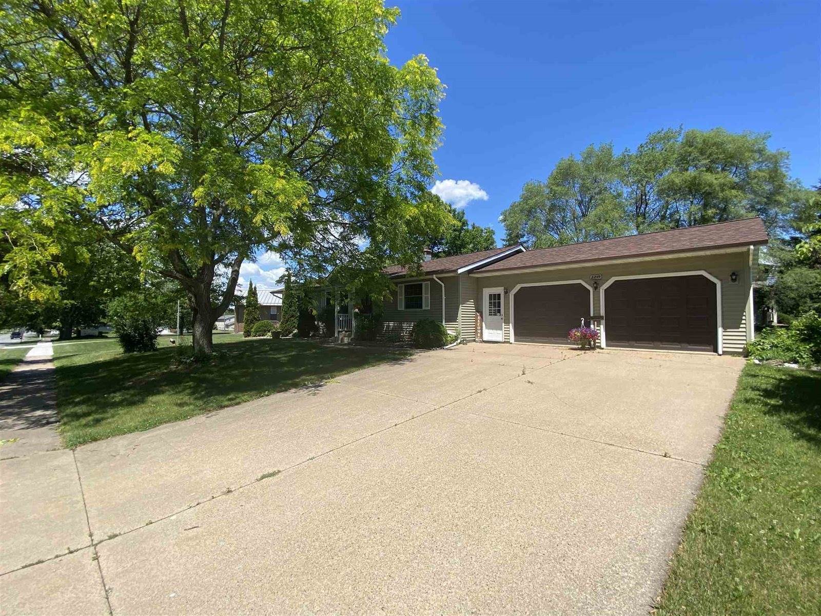 2219 E Becker Road, Marshfield, WI 54449