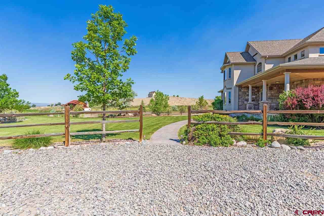 68169 Sunnyside Road, Montrose, CO 81401