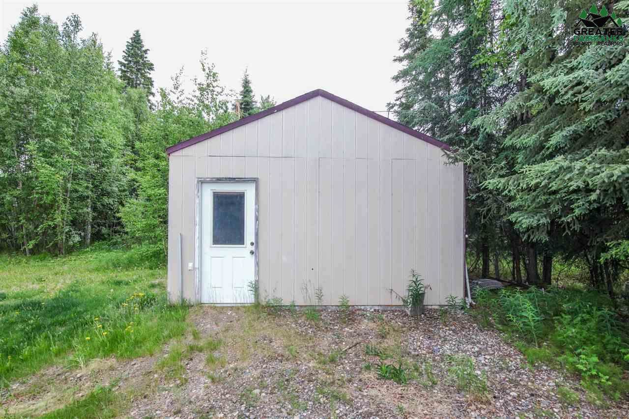 4040 Lakewood Loop, North Pole, AK 99705