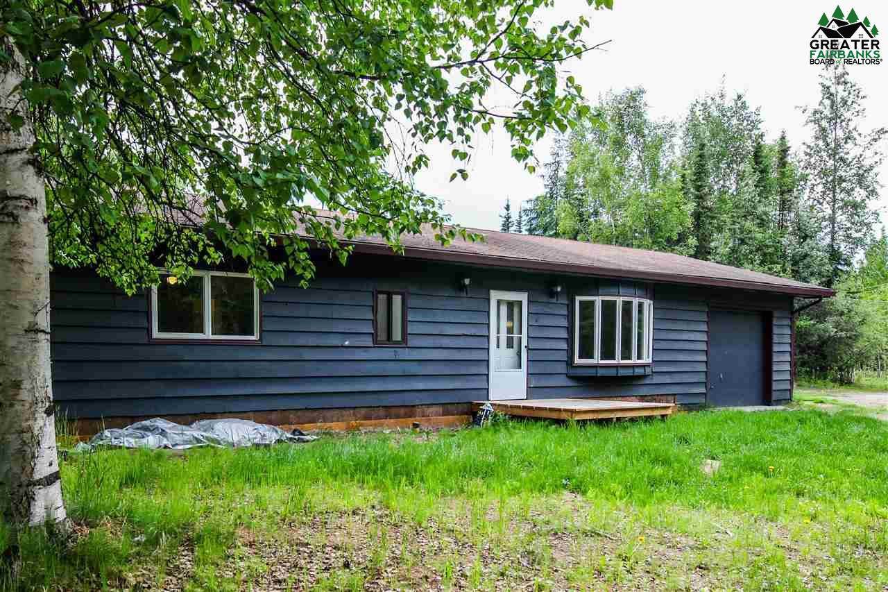 4040 Lakewood Loop, North Pole, AK 99705