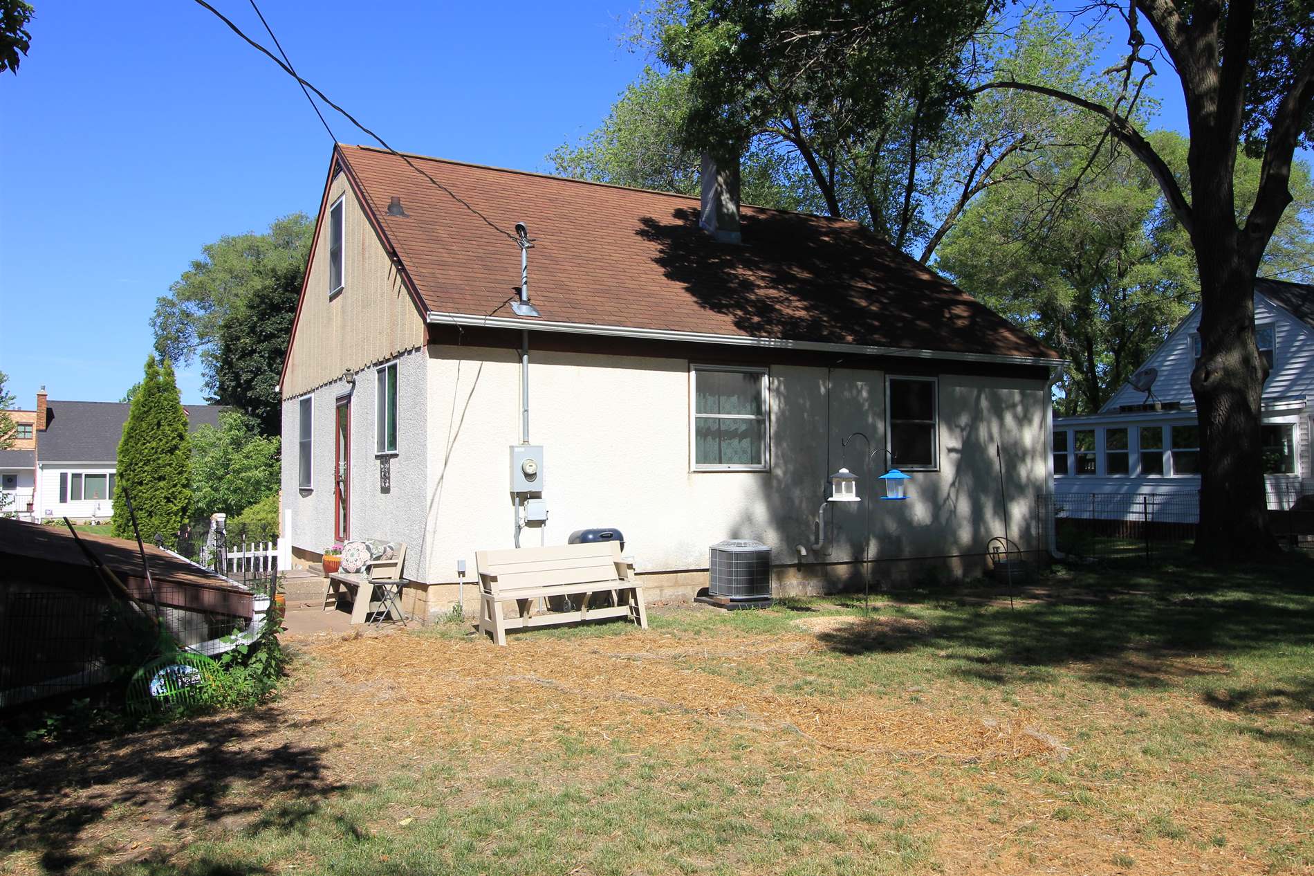 139 8th Ave S, Onalaska, WI 54650