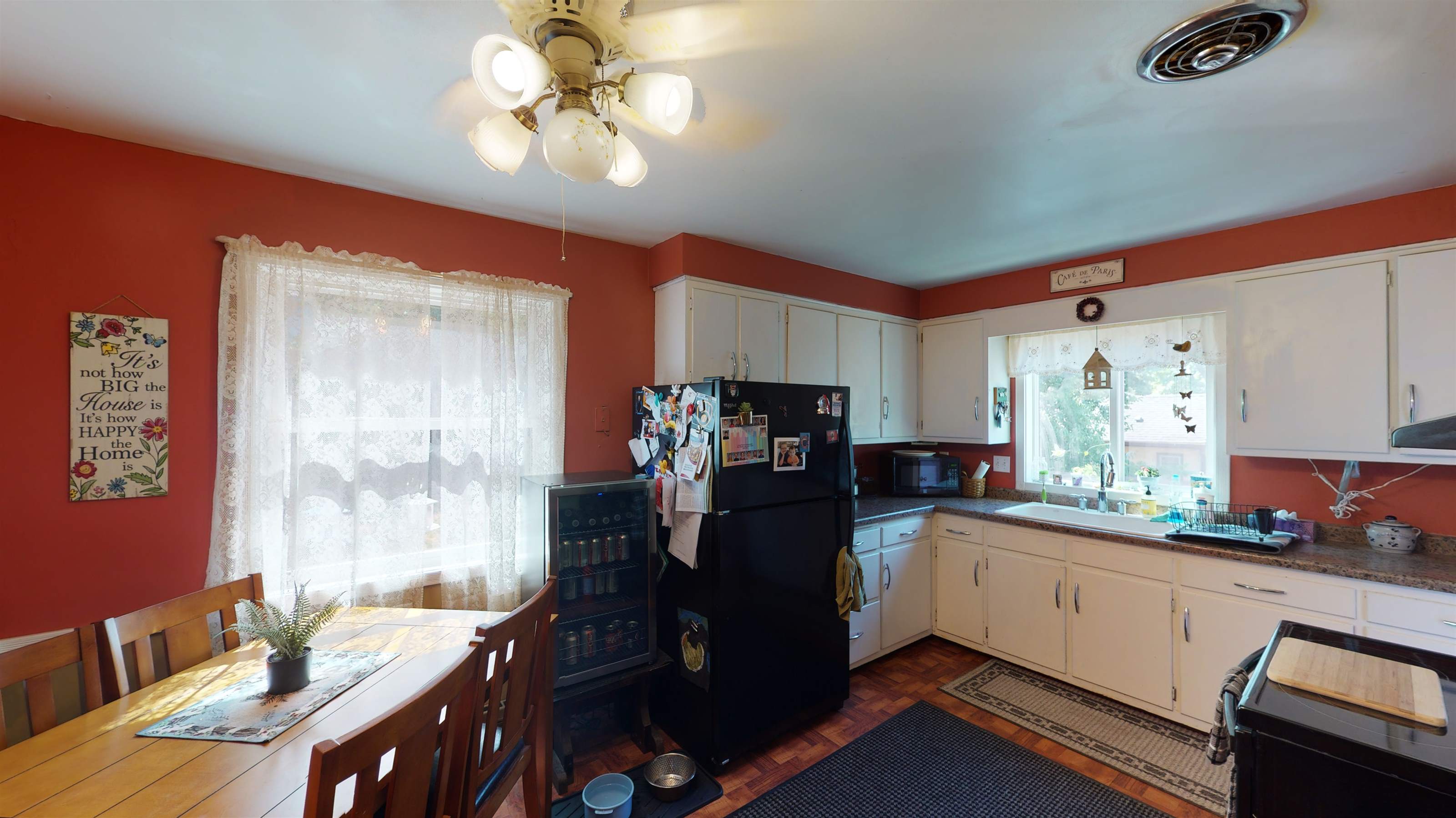 139 8th Ave S, Onalaska, WI 54650