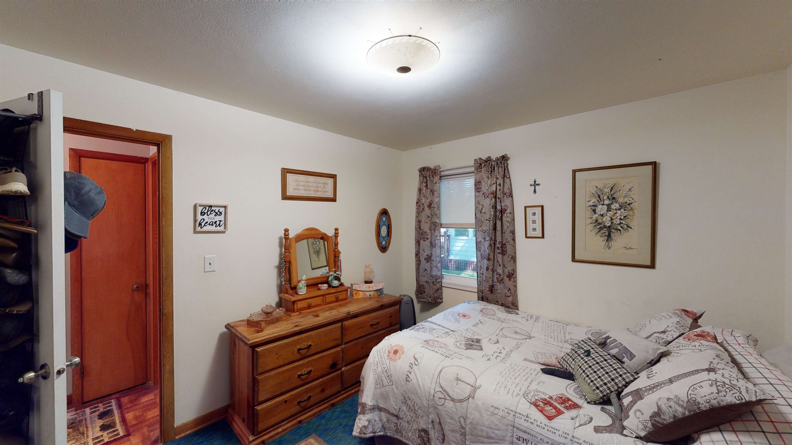 139 8th Ave S, Onalaska, WI 54650