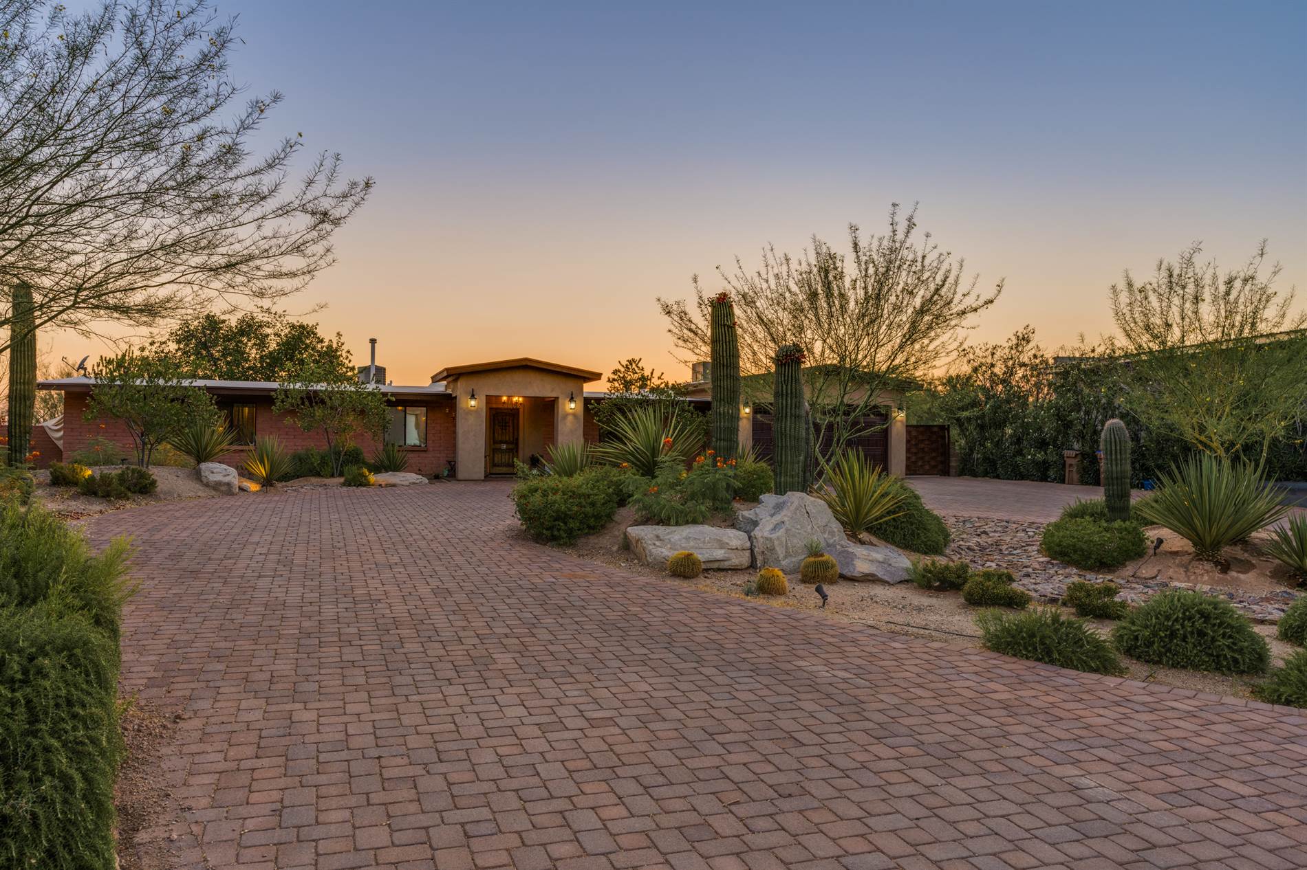 2312 W Montrose, Tucson, AZ 85741