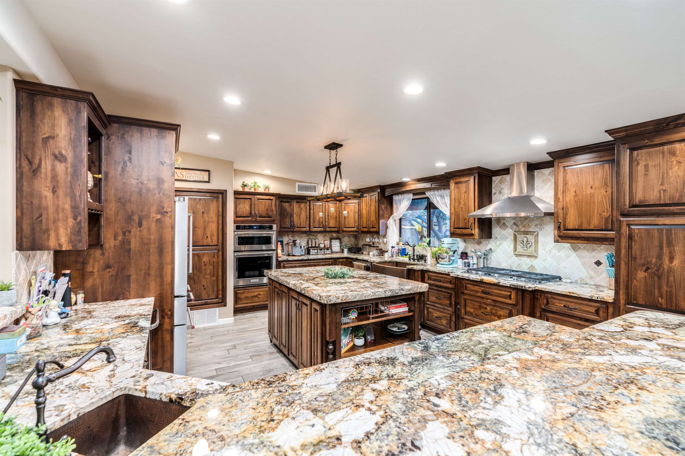 2312 W Montrose, Tucson, AZ 85741