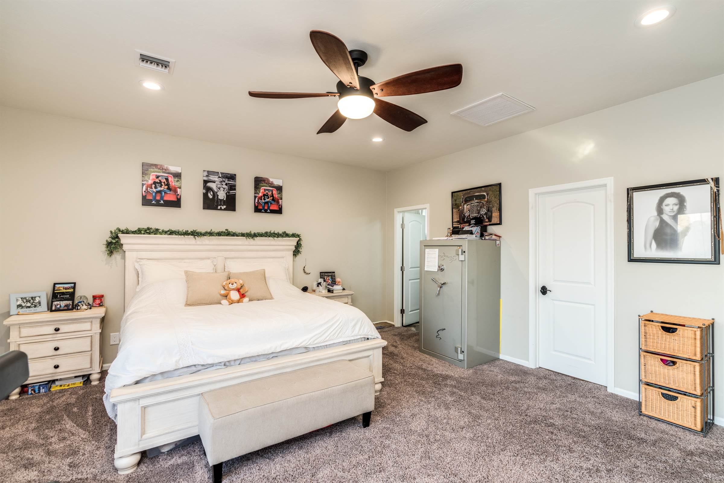 2312 W Montrose, Tucson, AZ 85741