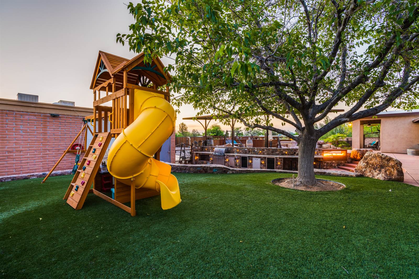 2312 W Montrose, Tucson, AZ 85741