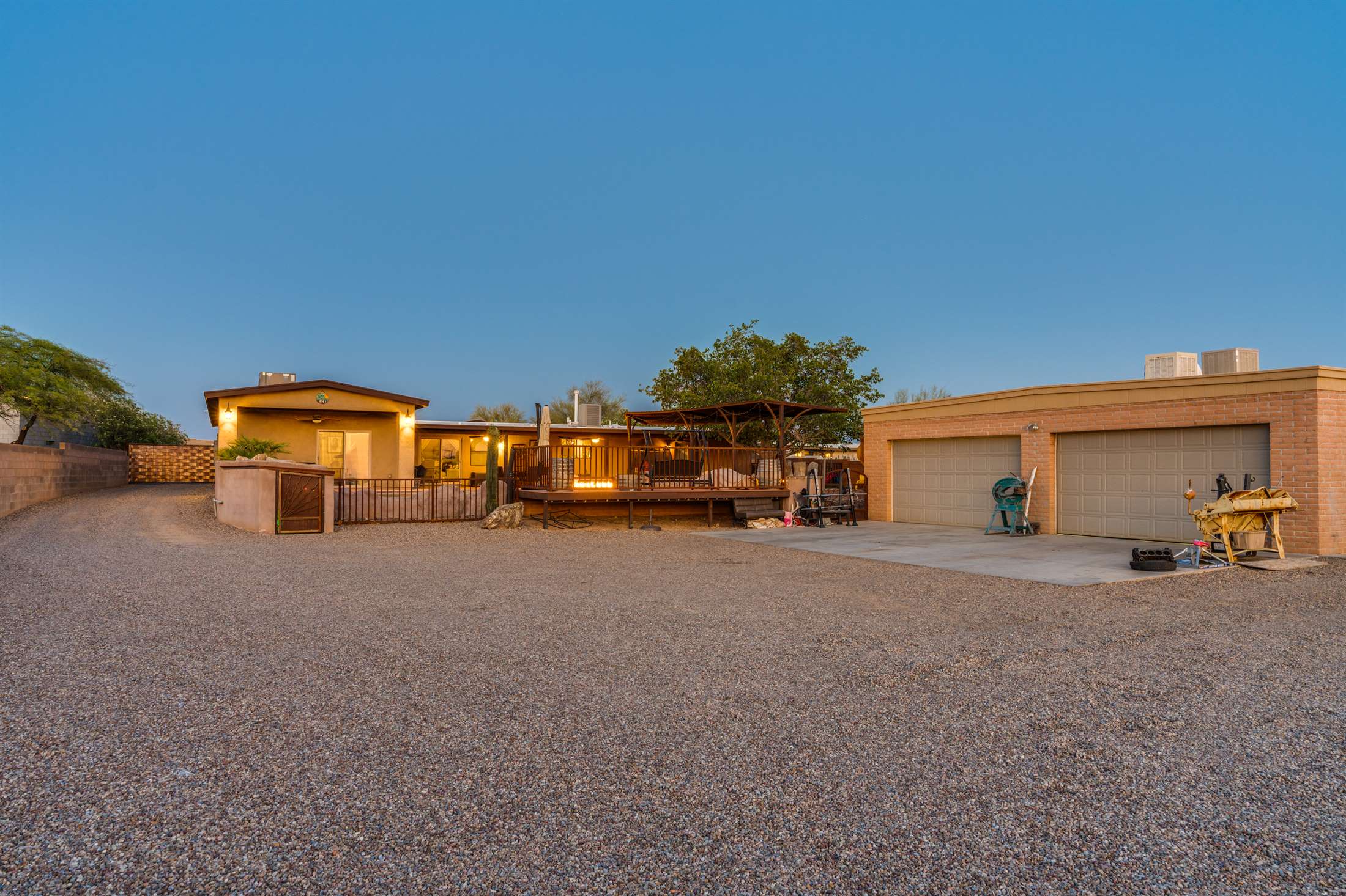 2312 W Montrose, Tucson, AZ 85741