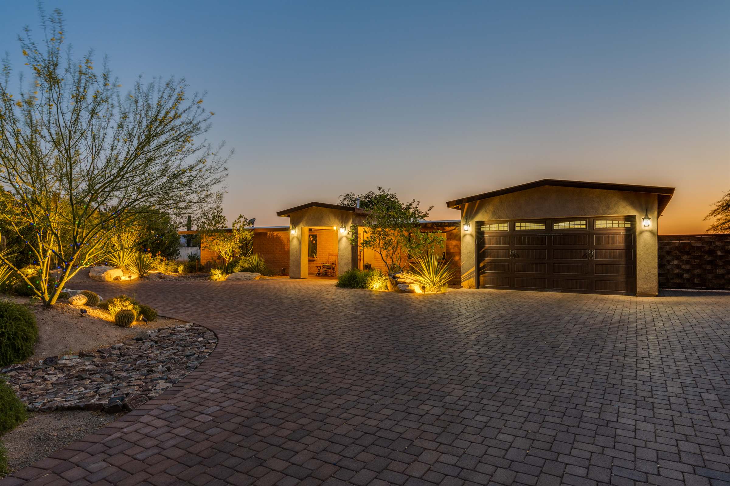 2312 W Montrose, Tucson, AZ 85741