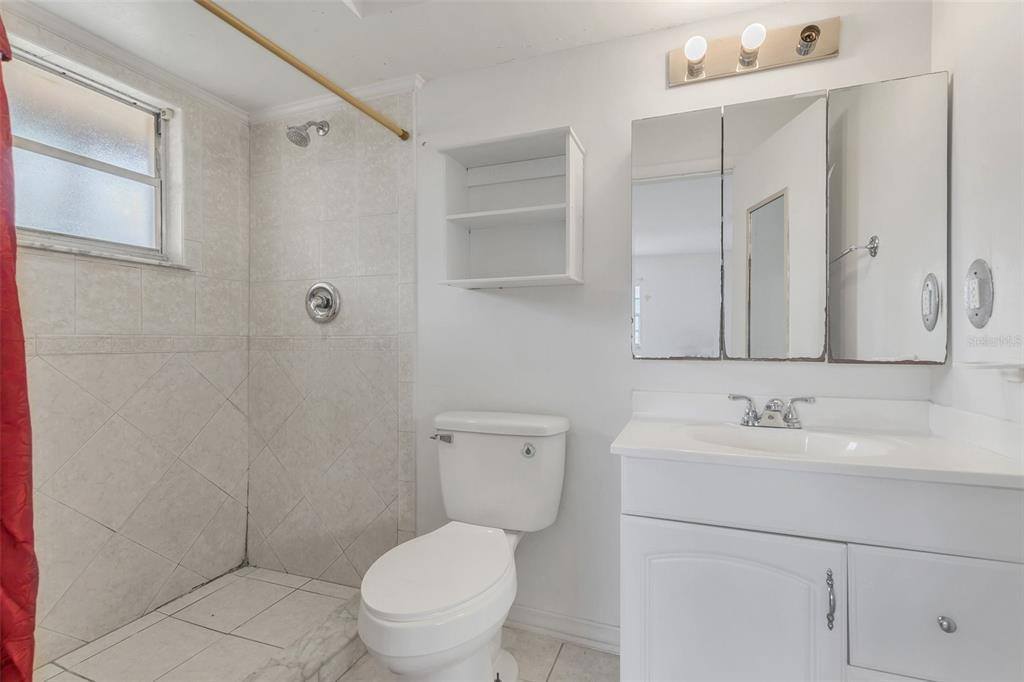 2013 Dearing Avenue, Deltona, FL 32725