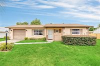 2013 Dearing Avenue, Deltona, FL 32725