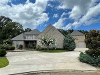 309 Natchez Ct, Flowood, MS 39232