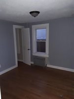 44 River St, Agawam, MA 01001