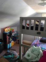44 River St, Agawam, MA 01001