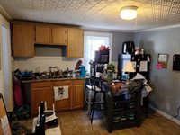 44 River St, Agawam, MA 01001