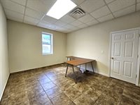 1864 Clove rd, Sgtaten Island, NY 10304