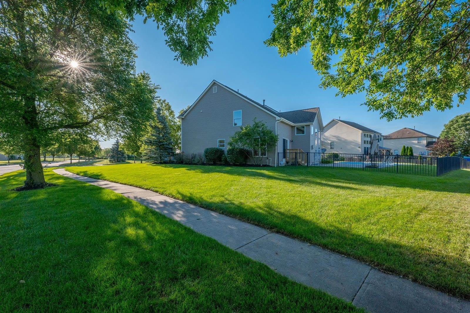 3175 Benbrook Pond Drive, Hilliard, OH 43026