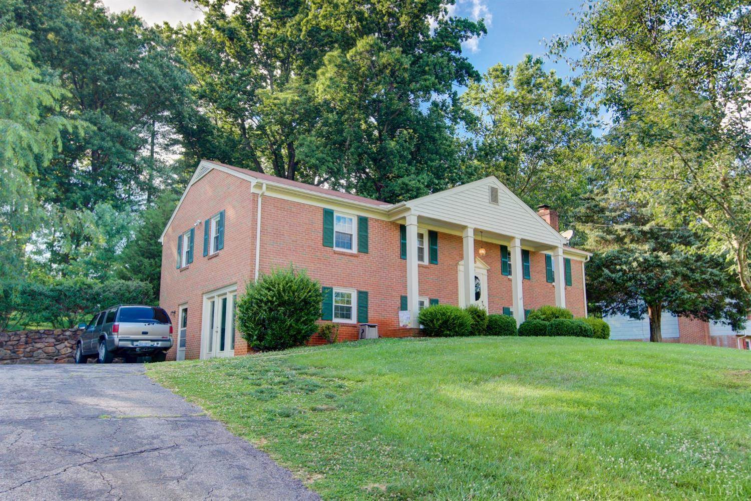 370 Winding Way Road, Lynchburg, VA 24502