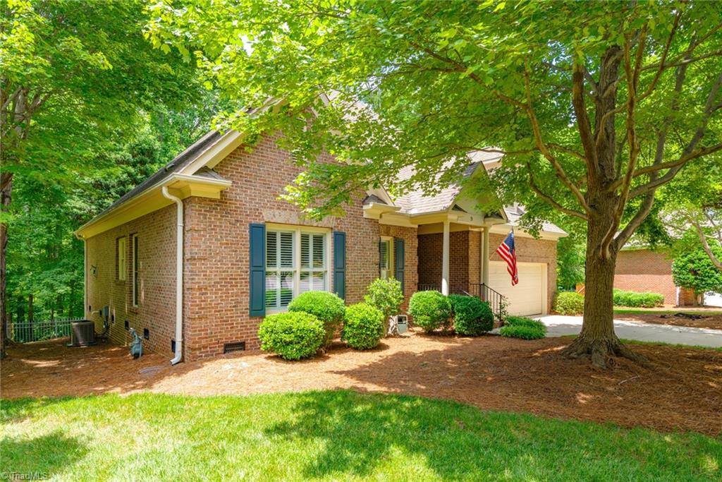 9 Regal Court, Greensboro, NC 27410