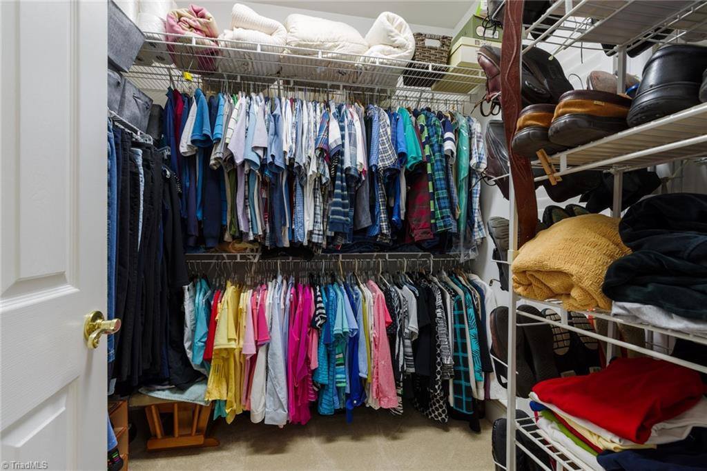 9 Regal Court, Greensboro, NC 27410