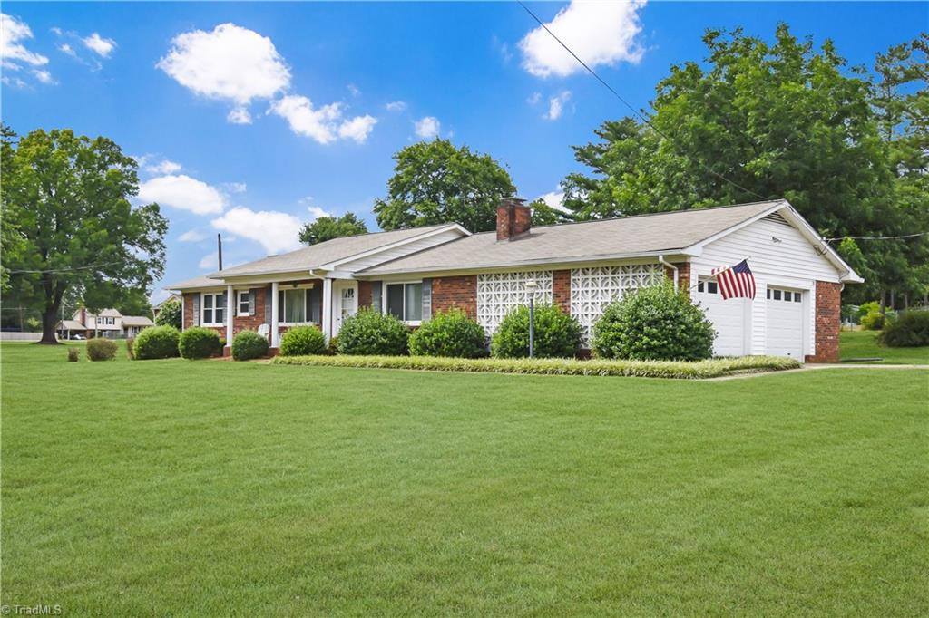 4415 Glenn Hi Road, Winston Salem, NC 27107