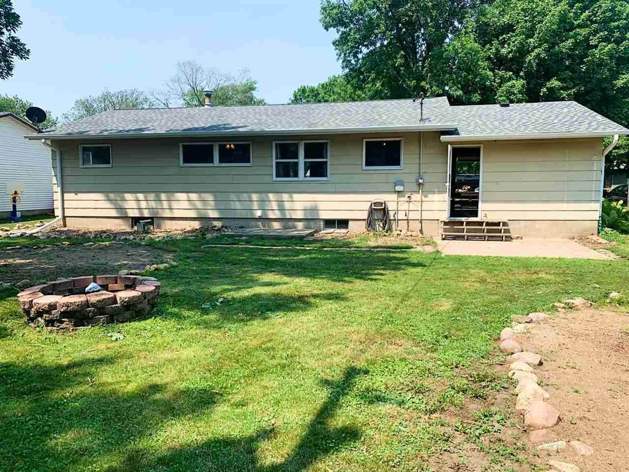 106 North Lincoln, Everly, IA 51338