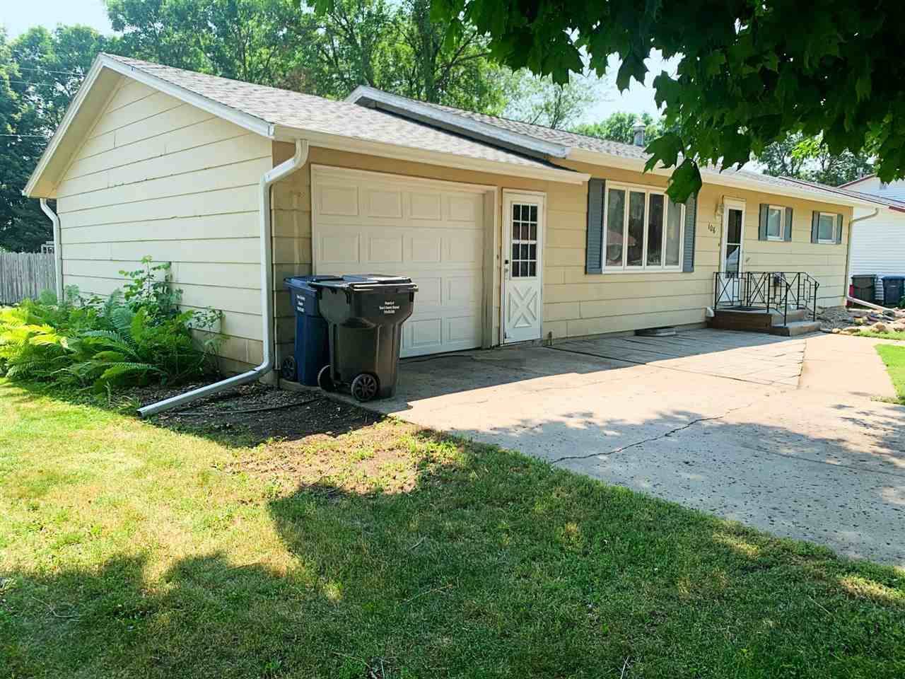 106 North Lincoln, Everly, IA 51338