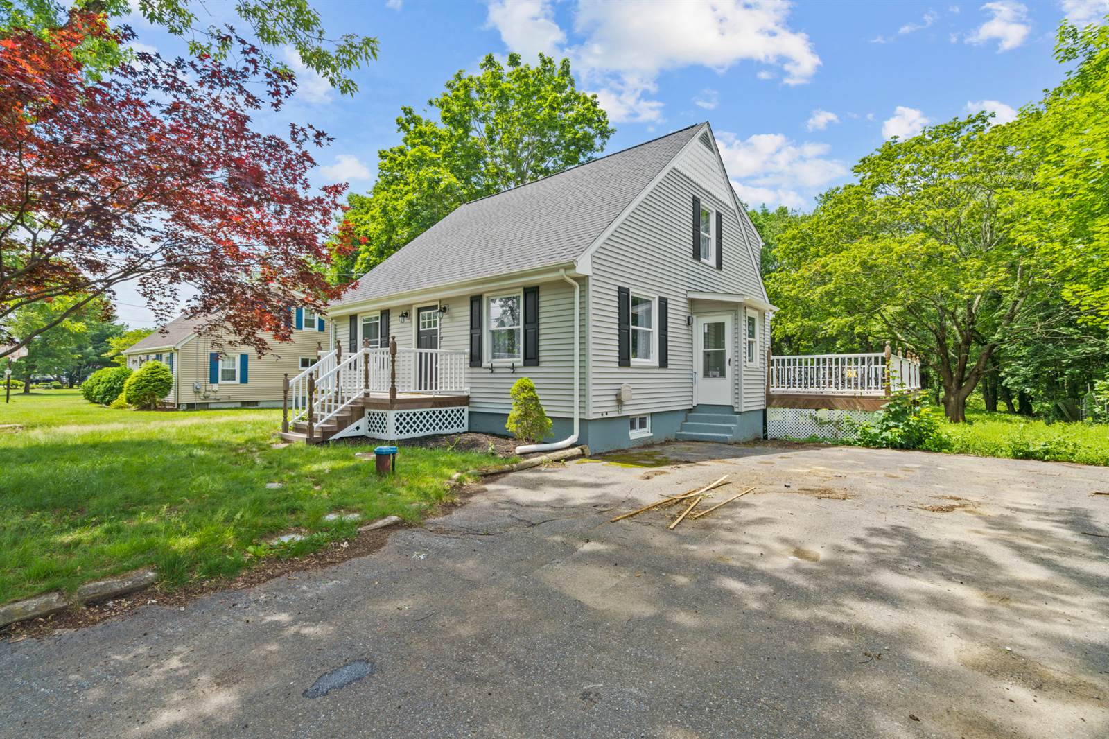 22 Agricultural Ave, Rehoboth, MA 02769