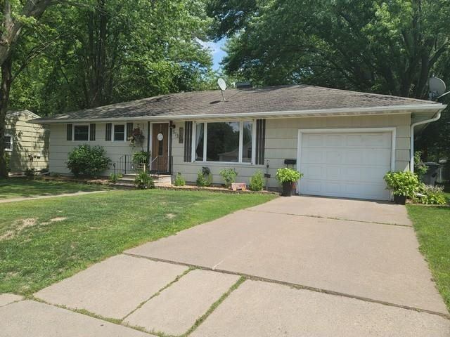 513 N Peach Avenue, Marshfield, WI 54449