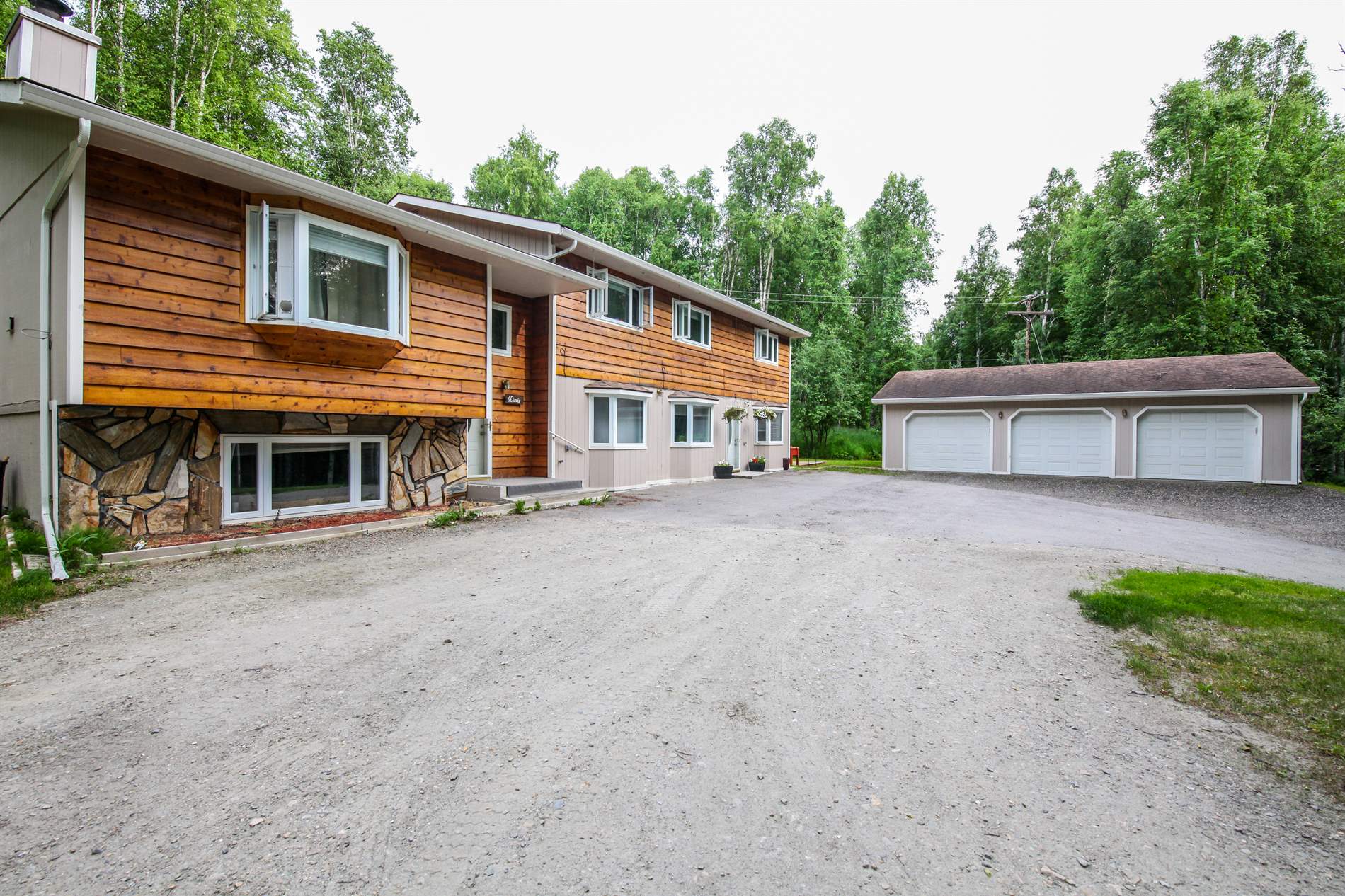 270 Terrace Dr., Fairbanks, AK 99712