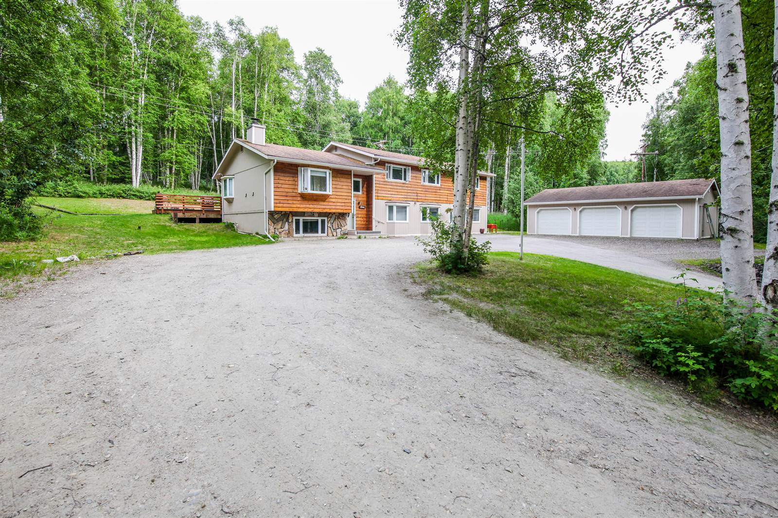 270 Terrace Dr., Fairbanks, AK 99712