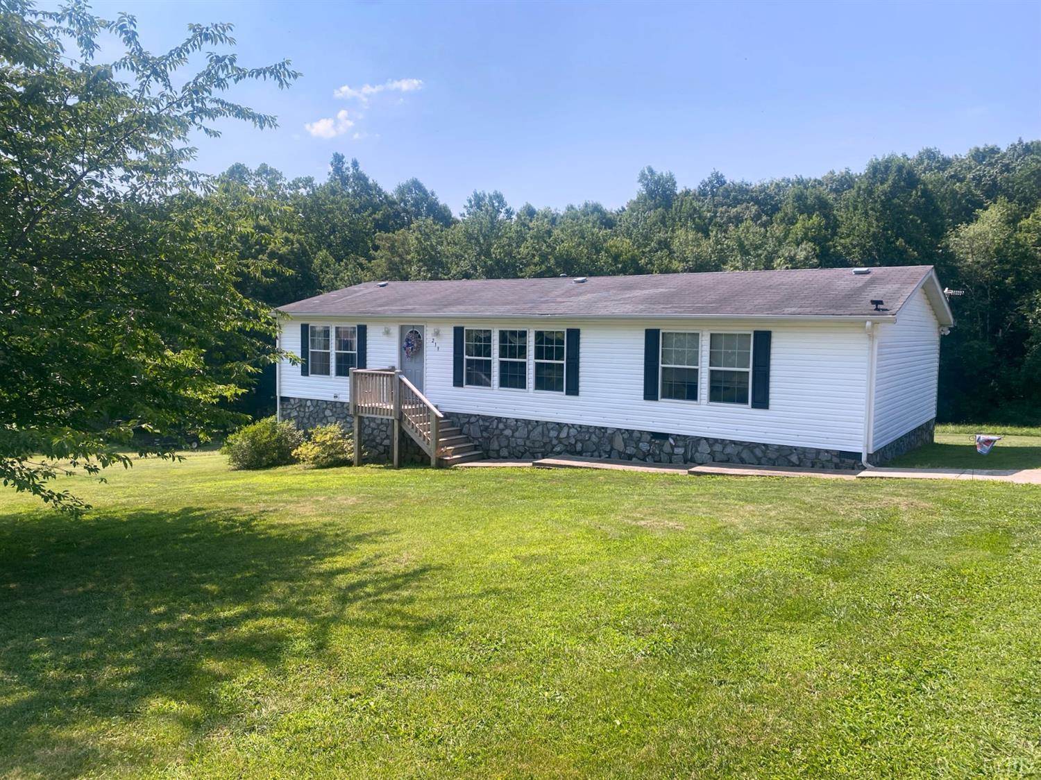 213 Bluebird Lane, Rustburg, VA 24588