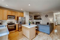 2738 SE 74TH Way, Hillsboro, OR 97123