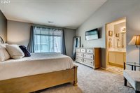 2738 SE 74TH Way, Hillsboro, OR 97123