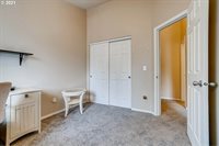 2738 SE 74TH Way, Hillsboro, OR 97123